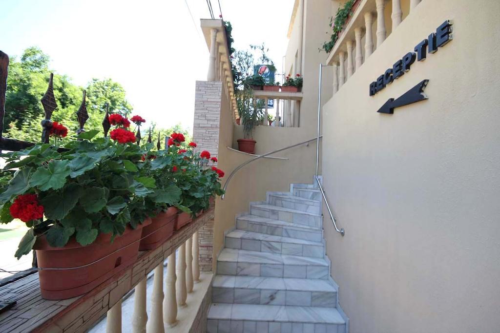 Hotel Dynes Eforie Nord Exterior photo